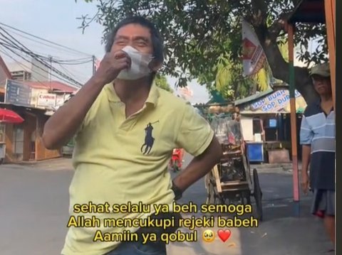 Viral Driver Ojek Online Menangis di Jalan, Lihat Perjuangan Pedagang yang Sepi Pembeli