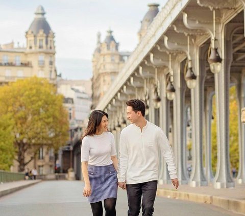 Potret Valencia Tanoe & Kevin Sanjaya di Paris, Foto di Tempat yang Sama saat Masih Tunangan Kini Sudah Menikah dan Akan Menjadi Orang Tua