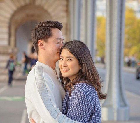 Potret Valencia Tanoe & Kevin Sanjaya di Paris, Foto di Tempat yang Sama saat Masih Tunangan Kini Sudah Menikah dan Akan Menjadi Orang Tua