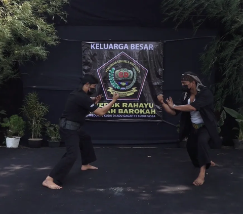 Mengenal Silat Godot dari Karawang, Terinspirasi dari Monyet dan Gunakan Tenaga Lawan untuk Menyerang