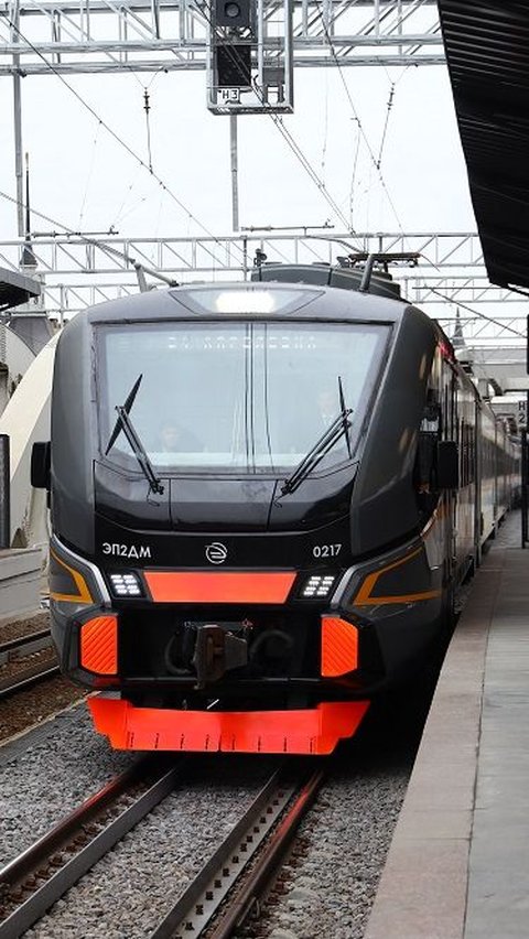If Indonesia has LRT, Russia operates MCD-4 commuter trains that make fares 3 times cheaper
