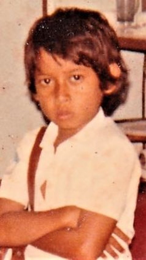 Child Resembling Rano Karno in This Photo Becomes Prabowo's Right Hand, Can You Guess?
