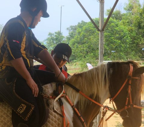 Mengenal Sosok Yasyfi Afazani, Kiai Muda Asal Garut Raih Prestasi dalam Liga Memanah Berkuda di Malaysia