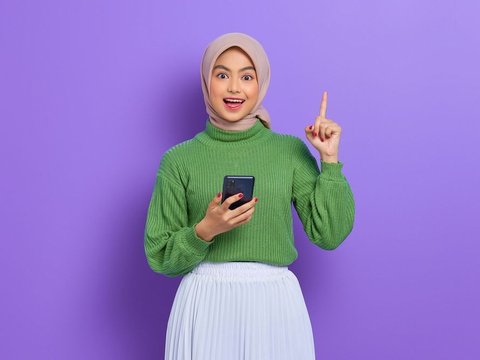 Siti Alifah Faiz Proves that Honorary Teachers Can Realize Dreams with Shopee Affiliate Program