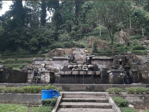 Air Tersejuk Kedua di Dunia Setelah Zamzam, Ini 4 Fakta Unik Petirtaan Jolotundo Mojokerto