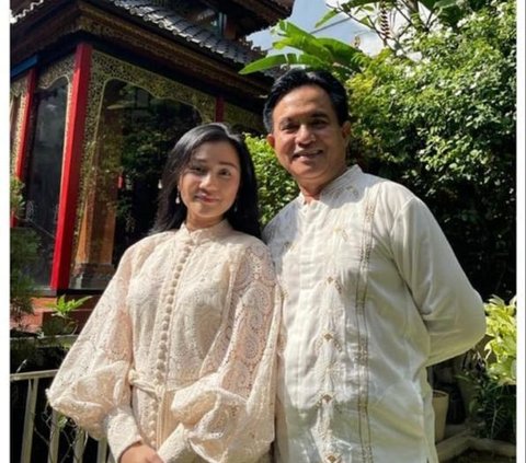 Cantiknya Istri Yusril Ihza Mahendra Pose Bareng Suami di Tokyo, Netizen Salfok Dikira Putri Sang Profesor