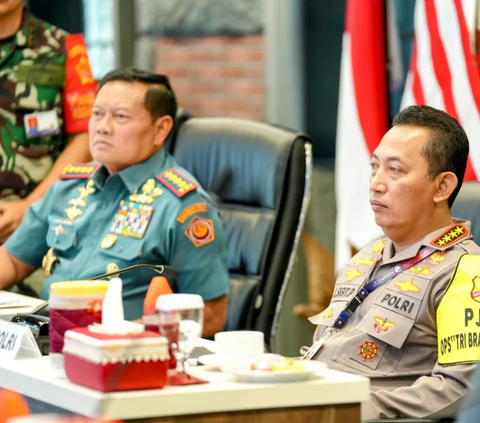 Panglima TNI Laksamana Yudo Margono meminta maaf atas pemilihan kata 'memiting' yang dipakainya kepada prajurit untuk mengamankan sejumlah aksi warga di Rempang, Batam, Kepulauan Riau.