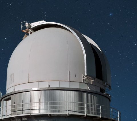 Ilmuwan Ngebet Bangun Teleskop Super Besar di Bulan, Tapi Ini Masalahnya