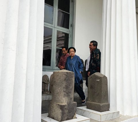 Ekspresi Megawati Berkeliling Museum Nasional Cek Kondisi Benda Sejarah Pascakebakaran