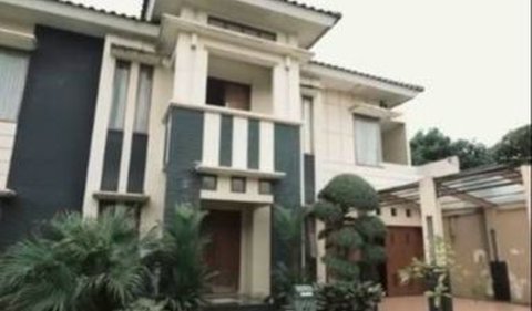 Bagian depan rumah Narji tampak minimalis