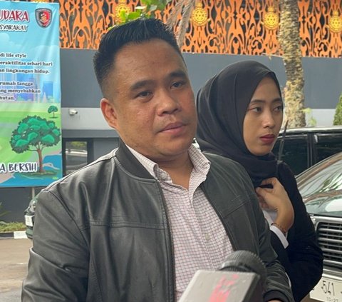 Nama Chaca dibenarkan tim kuasa hukumnya, Acong Latif. Acong menyebut kliennya diperiksa bersama pemeran lain, Virly Virginia dan seorang pemain pria Bima. 