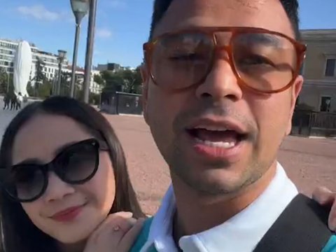 Potret Mesra Raffi Ahmad dan Nagita Slavina Jalan-jalan di Spanyol, Netizen 'Otw Adik Cipung'