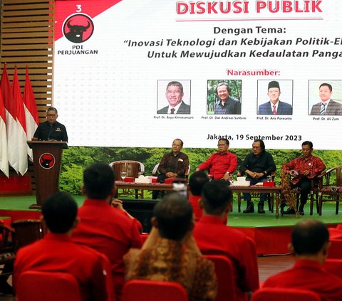 Hasto Ungkap Kejutan di Rakernas IV PDIP, Cawapres Ganjar Diumumkan?