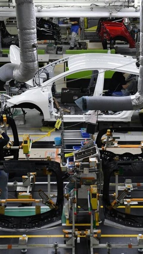 Lawan Tesla, Toyota Perbarui Pabrik Jepang untuk Produksi EV