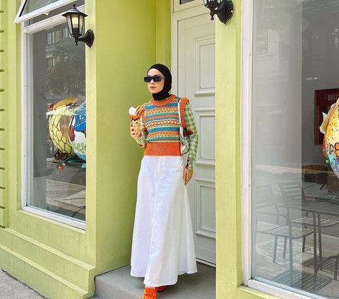 Lineup of Fresh Look Tantri Namirah with Touch of Green Outfit