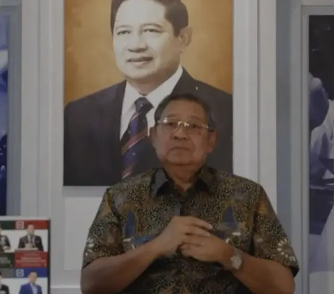 Ketua Majelis Tinggi Partai Demokrat Susilo Bambang Yudhoyono memimpin rapat darurat di Cikeas, Jumat 1 September 2023.