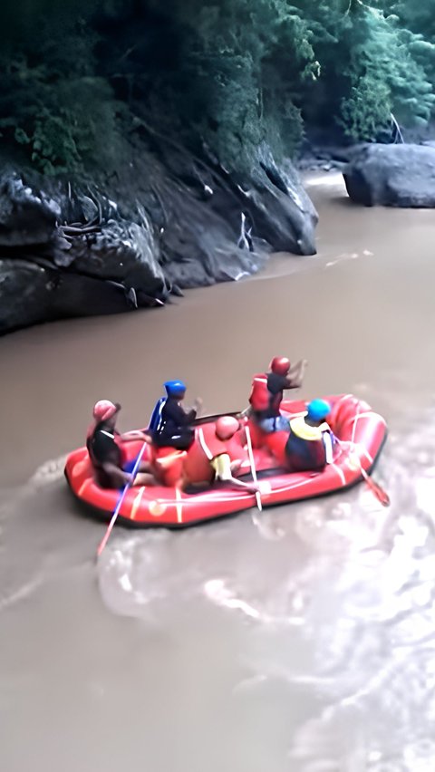 Menguji Adrenalin di Pangcalikan, Tempat Arung Jeram dan Camping Hidden Gems di Sumedang