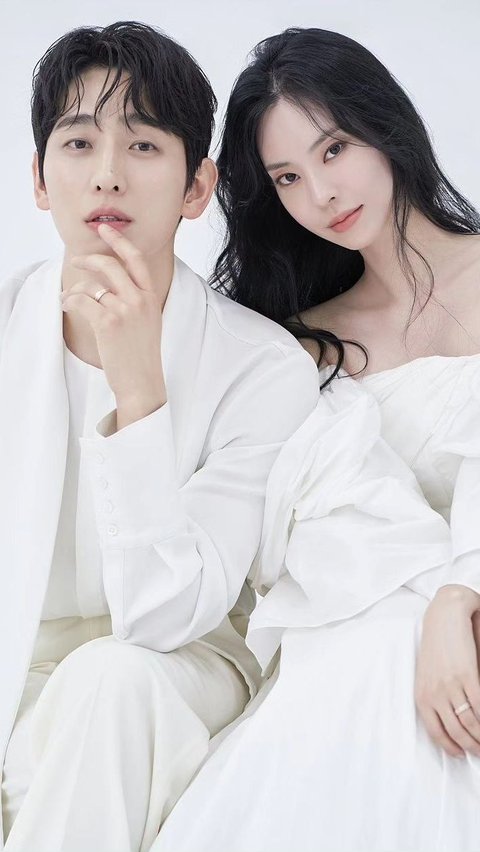 Aktor Ganteng Yoon Park dan Kim Soo Bin Melepas Masa Lajang, Happy Wedding Lovebirds!