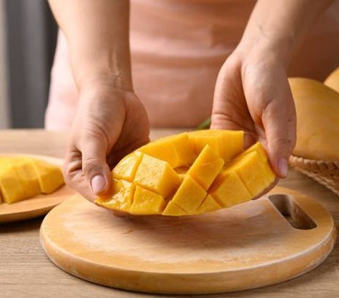 5 Meanings of Dreaming of Eating Mango, Not Always Having a Good Meaning