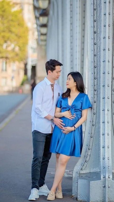 Menanti Anak Pertama, 8 Foto Baby Moon Valencia Tanoe dan Kevin Sanjaya di Paris!