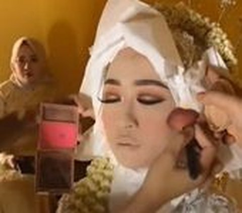 Makeup Pengantin Rusak Parah karena Nangis Brutal, MUA Ini Lakukan Retouch yang Hasilnya Perfect