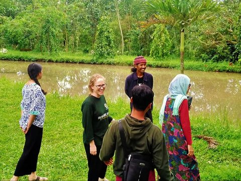 Mengenal Komunitas Tanoker, Berdayakan Kampung Buruh Migran Jember hingga Dikenal Dunia