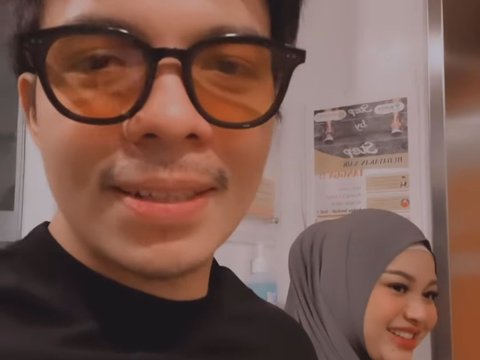 Momen Bahagia Atta Halilintar dan Aurel Melihat Foto USG Calon Anak Kedua, Adik Ameena 7 Minggu Lagi Akan Lahir