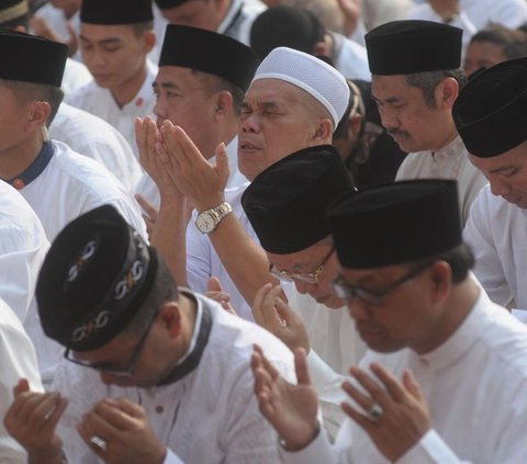 Kemarau Panjang, DMI Imbau Masjid Seluruh Indonesia Gelar Salat Istisqa Minta Turun Hujan