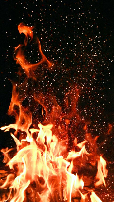 The Story of the Extinguishing of the Majusi Fire When Prophet Muhammad PBUH Was Born, Evidence of the Greatness of Allah and the Prophethood of the Messenger of Allah