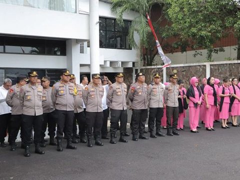 Suasana Haru Ucapara Peneriman Jenazah Briptu Rudi Agung yang Gugur Saat Baku Tembak dengan KKB