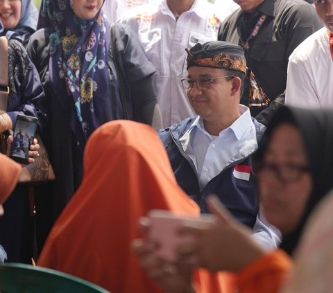 Dia ingin kebijakan negara di sektor pangan harus lebih berkeadilan. Sehingga para petani mendapatkan kesetaraan dan kesempatan hidup lebih sejahtera.<br>