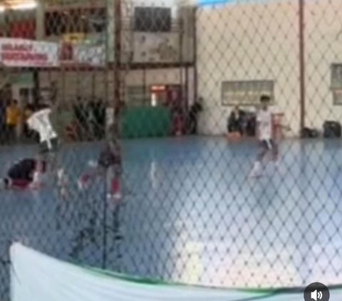 Viral Atlet Futsal Kabupaten Blitar Ditendang Lawan Saat Selebrasi Sujud Syukur, Ini Kronologinya