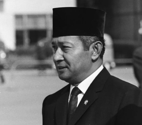 Old Portrait of Soeharto as a Guest of the Dutch Kingdom in 1970, Becomes Indonesia's First Visit after Independence