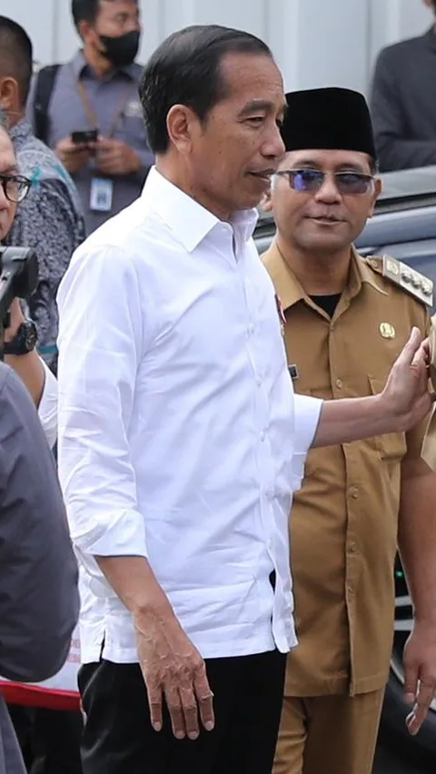 KERAS! Jokowi Cawe-Cawe: Jangan Sampai Ganti Pemimpin, Ganti Visi