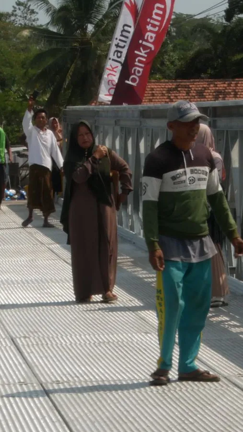 Jebol Diterjang Banjir Lahar Semeru, Jembatan Kloposawit Selesai Dibangun Kembali