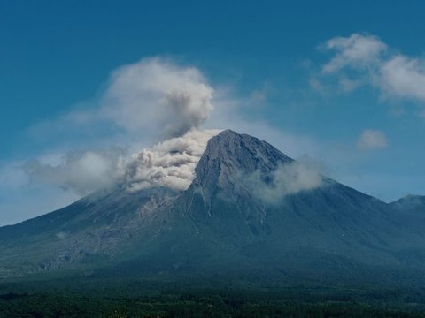 Jebol Diterjang Banjir Lahar Semeru, Jembatan Kloposawit Selesai Dibangun Kembali