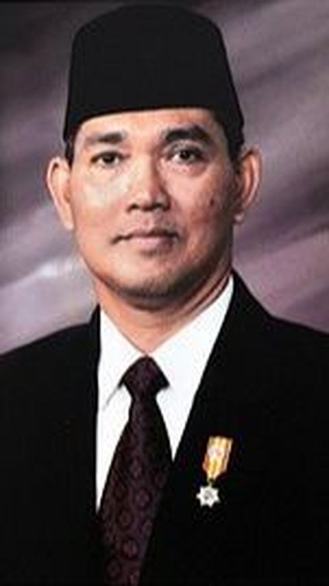 Try Sutrisno akhirnya mencapai puncak karier militer pada tahun 1988, ketika ia ditunjuk sebagai Panglima ABRI untuk menggantikan L.B. Moerdani.