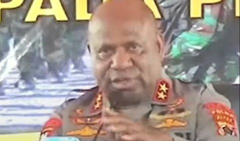 Ia menyerahkan kebijakan tersebut ke Dansat Brimob Polda Papua Kombes Budi Satrijo. <br><br>