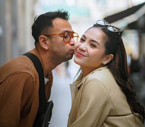 Bak Duo ABG yang Sedang Kasmaran, Intip Potret Rafi Ahmad dan Nagita Slavina Pamer Ciuman Mesra di Madrid