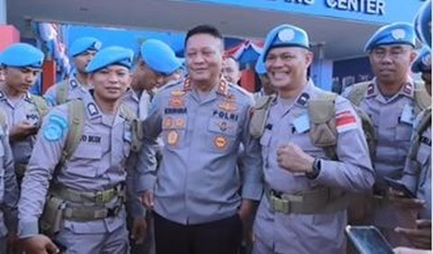 Apel pelepasan berlangsung di Lapangan Bhayangkara Mabes Polri, Jakarta, Selasa (19/9) lalu.