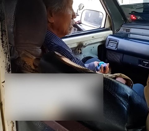 Touched! Elderly Man Pays Public Transportation Fare Using Bottle Cap, Driver's Reaction Proves There Are Still Good People in the Capital City