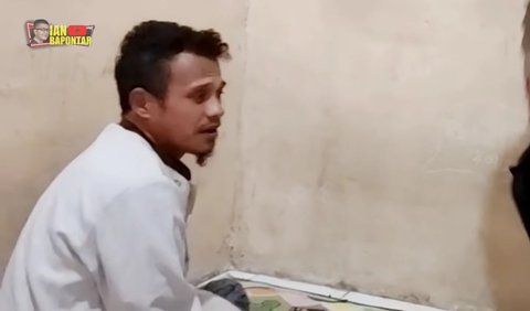 “Saya belum mau pulang pak, masih betah saya di sini,”