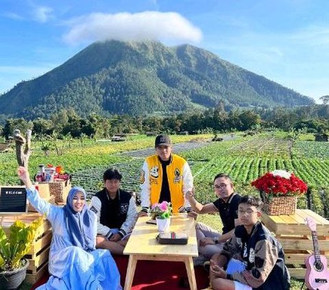 Mengunjungi Surga Tersembunyi di Sisi Utara Magelang, Melihat Pemandangan Tujuh Gunung