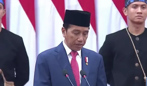 Jokowi dinilai menyalahgunakan peran BIN karena dalam Undang-Undang Nomor 17 Tahun 2011 tentang Intelijen Negara, tidak tercantum tugas untuk memberikan informasi tentang partai politik.<br>