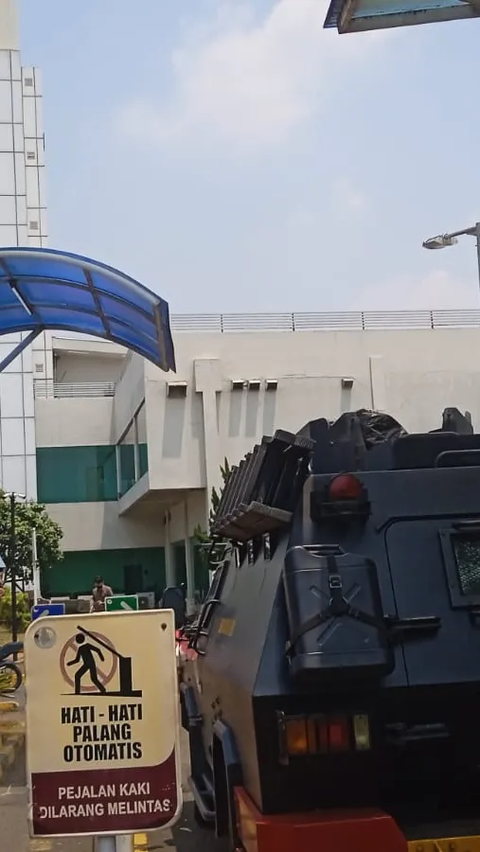 Puslabfor Polri Sita UPS Diduga Sebabkan Ledakan di Eka Hospital BSD<br>