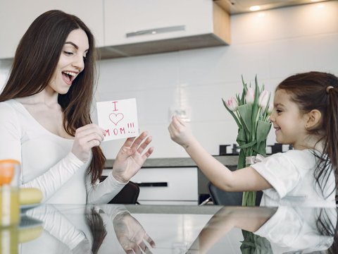 Belajar Mengenal Love Language Anak, Bikin Hubungan Anak dan Orangtua Bahagia