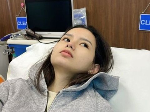 Azriel Hermansyah Setia Menemani, 8 Foto Terbaru Sarah Menzel Usai Dilarikan Ke Rumah Sakit