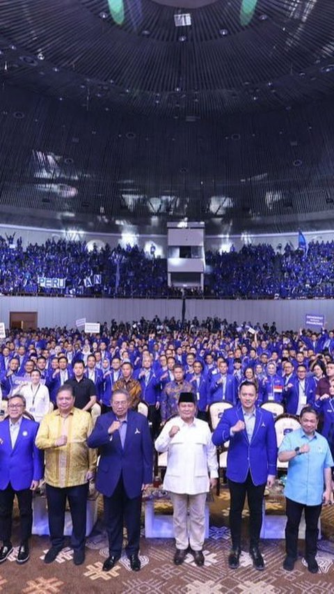 SBY Nyanyi Bikin Prabowo & AHY Asyik Goyang, Semua Tamu Rapimnas Joget