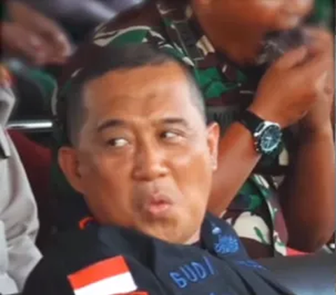 Momen Anggota Brimob Nabire Minta Tambahan Polwan ke Jenderal Polri, Aksinya Bikin Tertawa Komandan