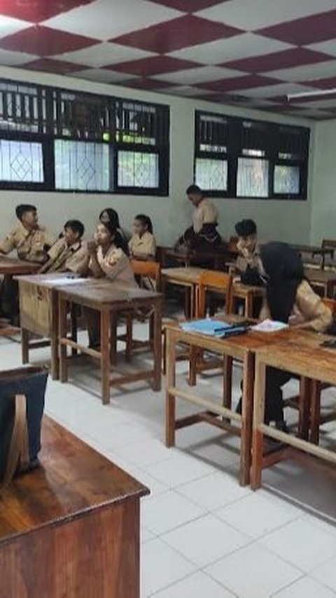 DPRD NTT Dukung Aturan Masuk Sekolah 05.30 Dicabut: Kebijakan Viktor Laiskodat Tidak Mendasar!